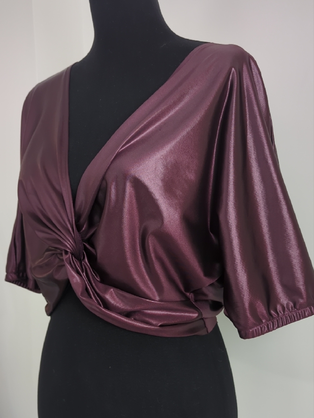 Victoria's Secret Maroon Metallic Twist Front V-Neck Crop Top Satin Sheen LARGE